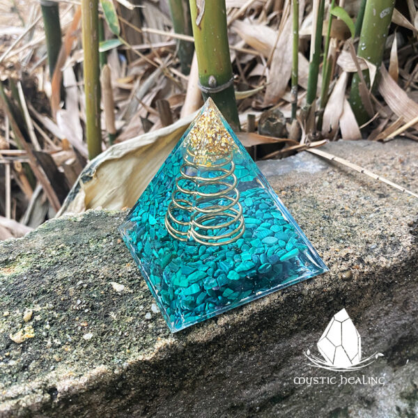 orgonitetowermalachite